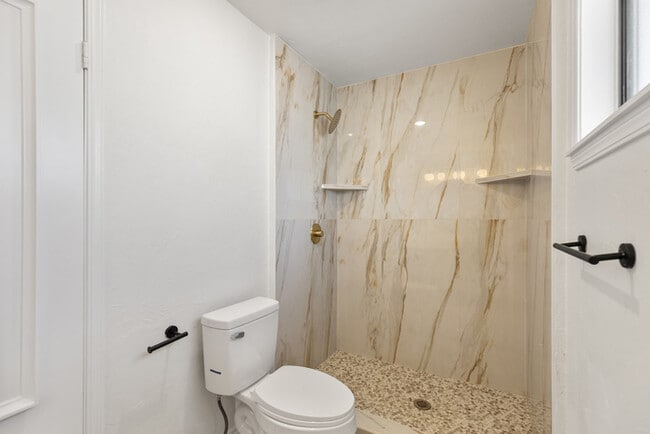 Building Photo - 11416 Leaning Elm Rd