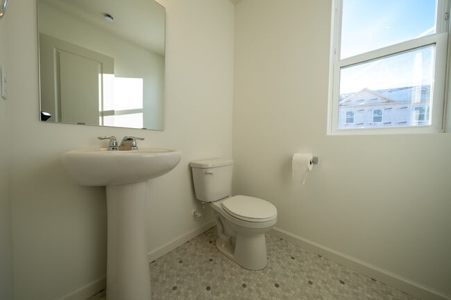 Building Photo - 5885 156th St W