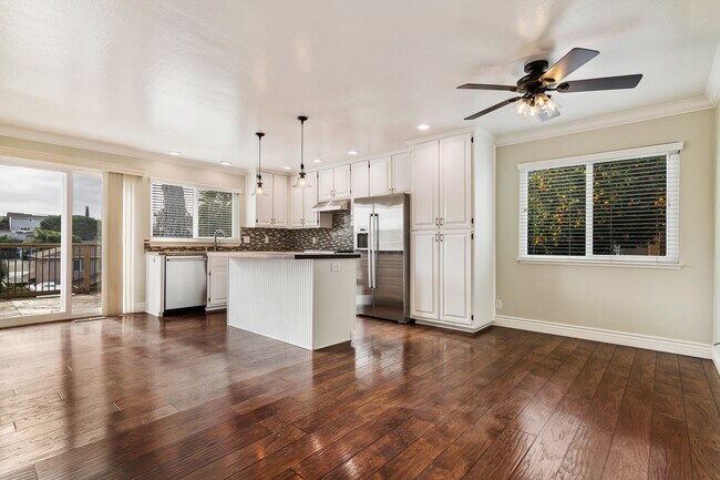 Building Photo - Great single story home in Benicia With All Utilities Included