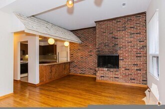 Building Photo - 2 bedroom in Chicago IL 60614