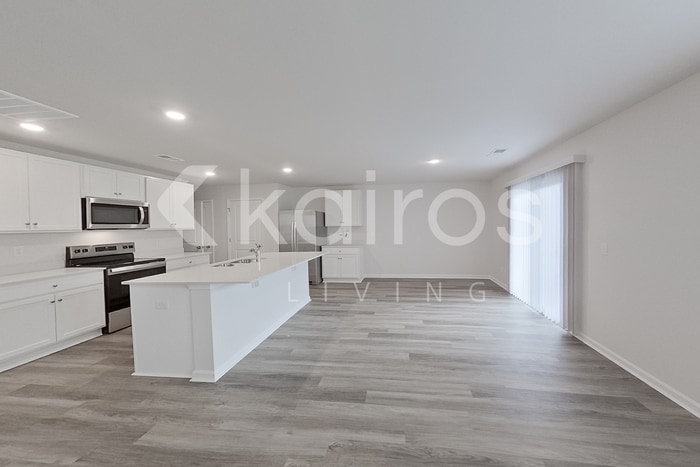 Building Photo - 133 Overstreet Way