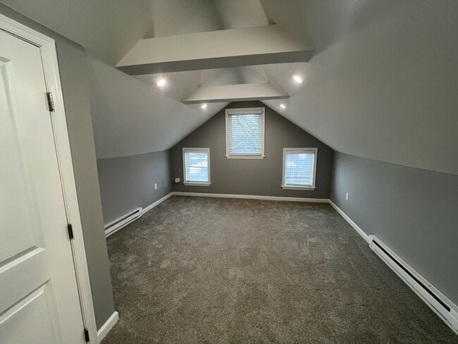 Building Photo - Awesome 3 bedroom 1.5 bath in Lower Macung...