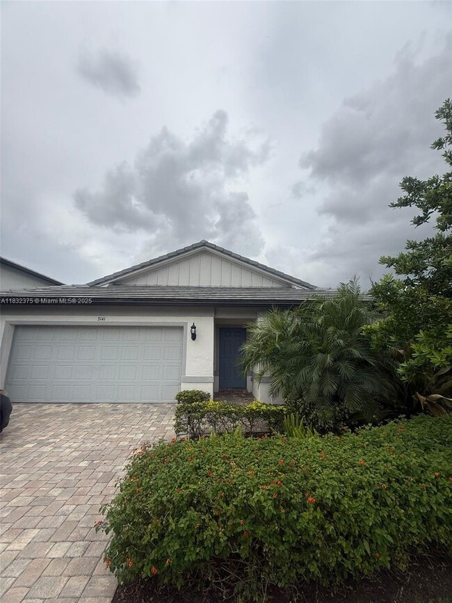 Primary Photo - 3141 Tamarind Dr