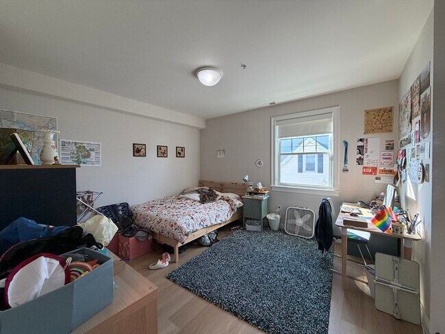 Building Photo - 43 Pitman St