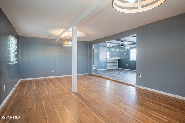 Building Photo - 228 Territory Dr