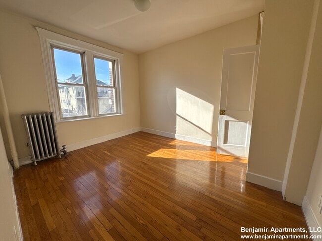 Building Photo - 120 Washington St