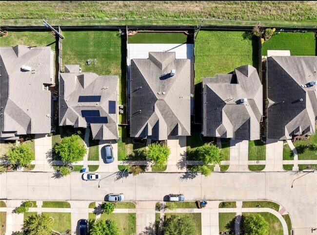 Building Photo - 537 East Fork