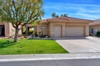 Building Photo - 147 Kavenish Dr