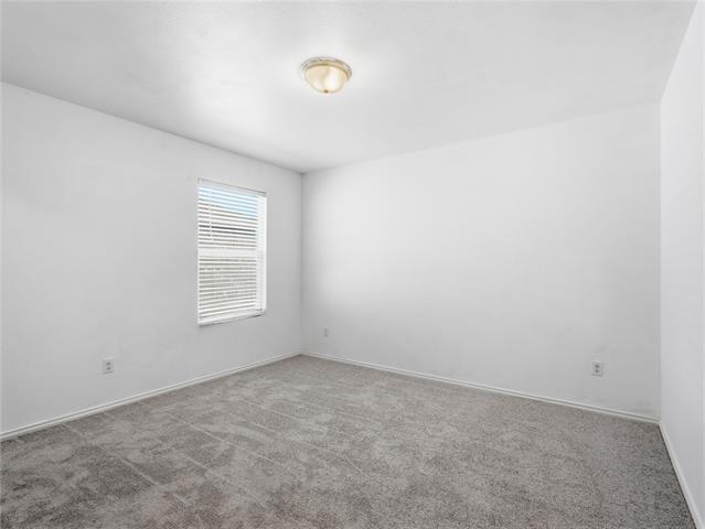 Building Photo - 933 Dressage Dr
