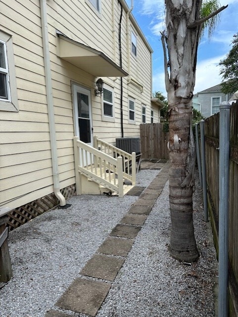 Side entrance and patio area - 1023 General Taylor