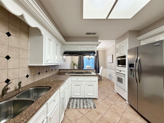 Building Photo - 2514 Nantucket Dr
