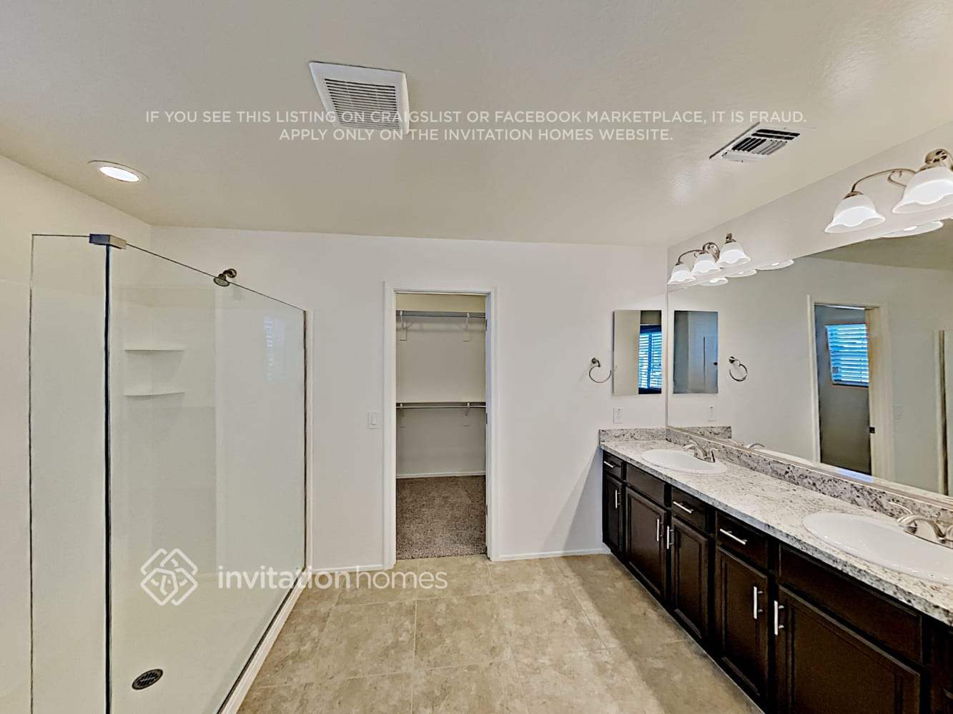 Building Photo - 3331 E Russell St