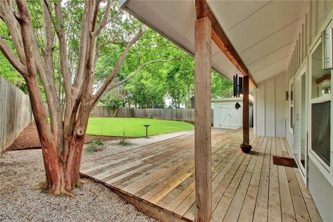 Building Photo - 1708 Ullrich Ave