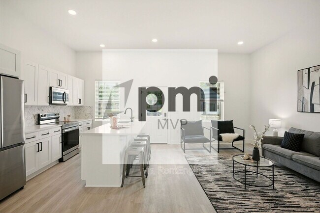 Primary Photo - 92 E Innis Ave