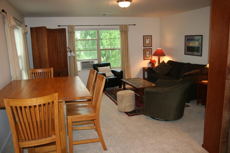 Building Photo - 104 Colorado Ave