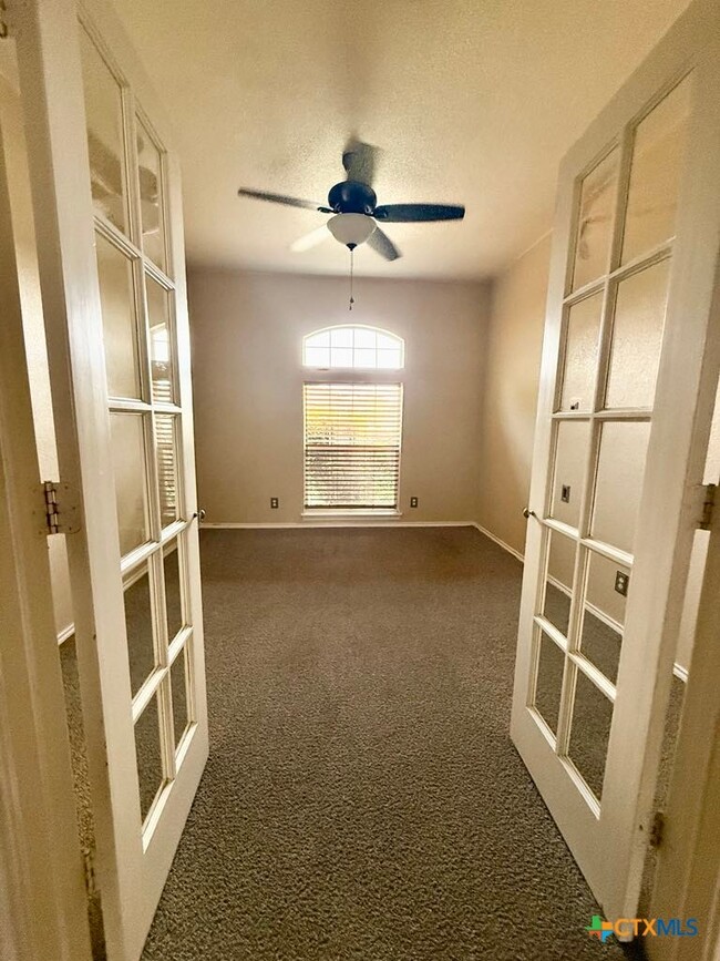 Building Photo - 4006 Frigate Dr