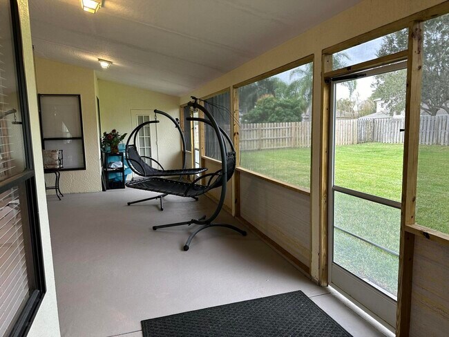 Building Photo - 1461 Wellington Cir