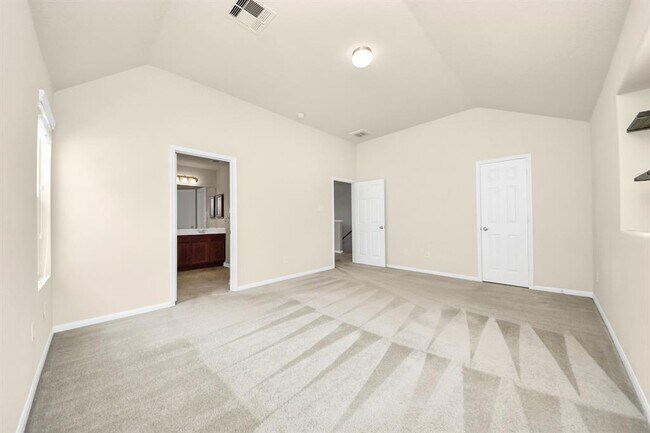 Building Photo - 9914 Swallow Dr