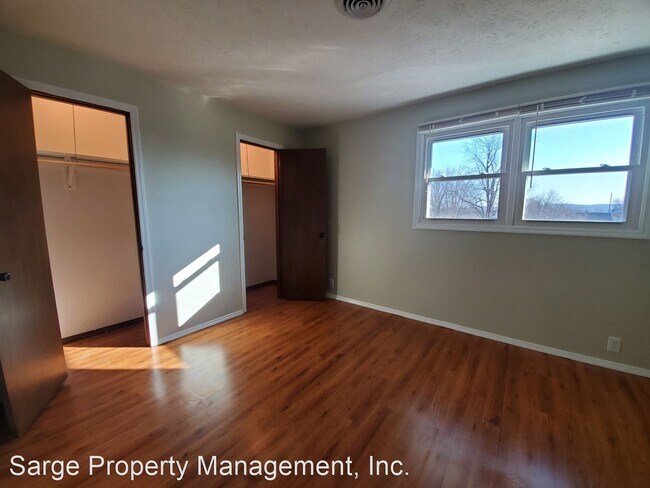Building Photo - 2 br, 1 bath House - 1612 E Harrison St