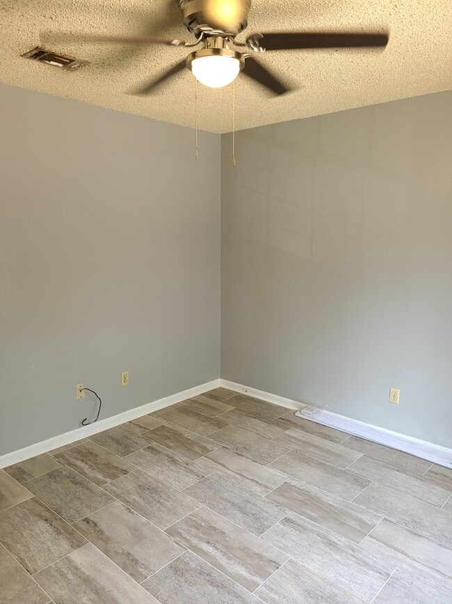 Building Photo - 2512 Pearl St