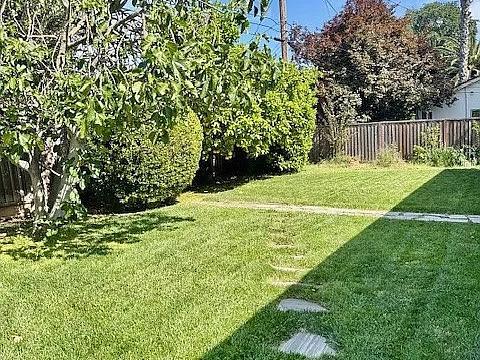 Building Photo - 730 San Andreas Ct