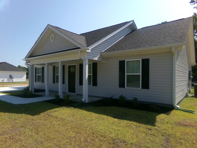 Building Photo - 2532 Harvey Rd