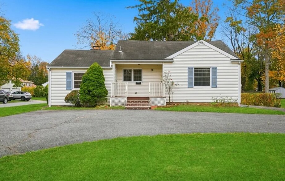 Building Photo - 15 Park St