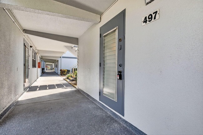 Building Photo - 497 Brittany K