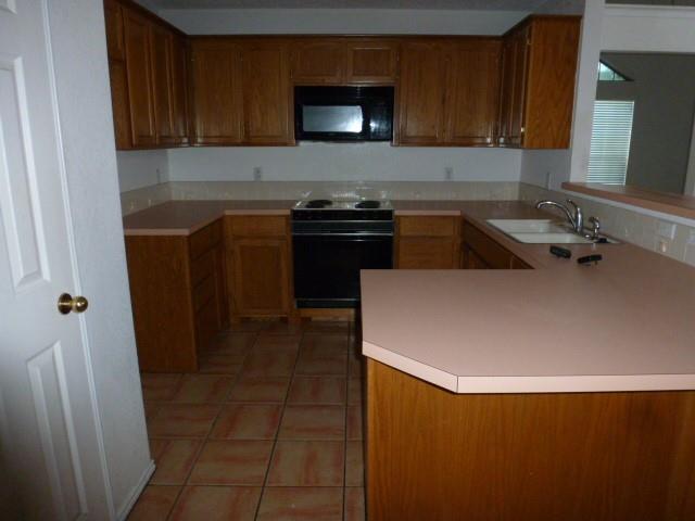 Building Photo - 76 Harbour Town