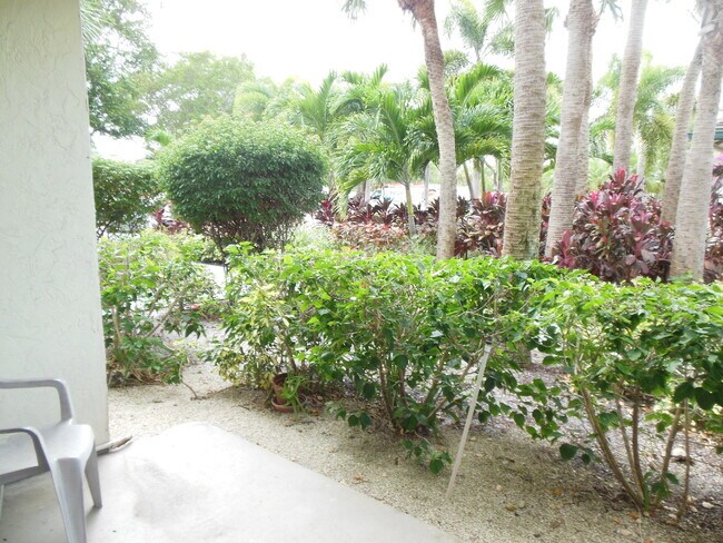 Building Photo - TWO BEDROOM TWO BATHROOM! WATERFRONT COMMU...
