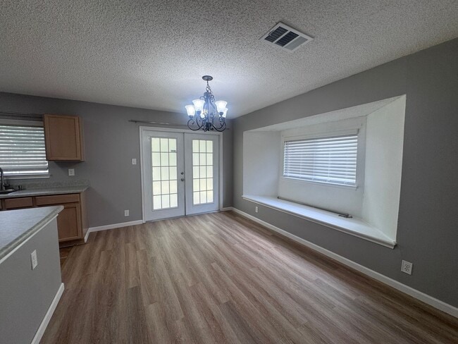 Building Photo - Lovely 3 BD | 2 BA | 2 CAR GARAGE Home Ready for Immediate Move in! Located off Prue Rd!