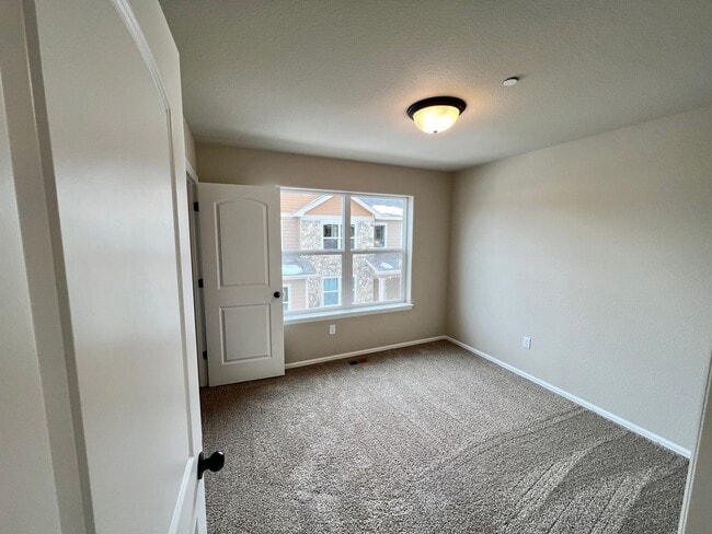 Building Photo - 5551 W 29th St