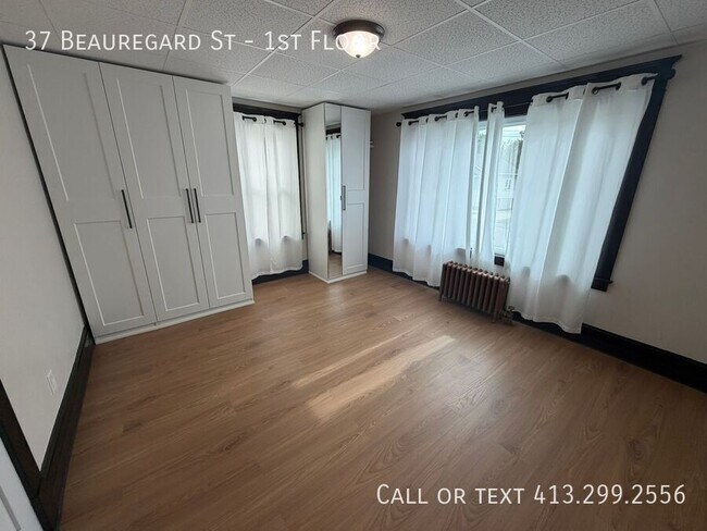 Building Photo - 37 Beauregard St