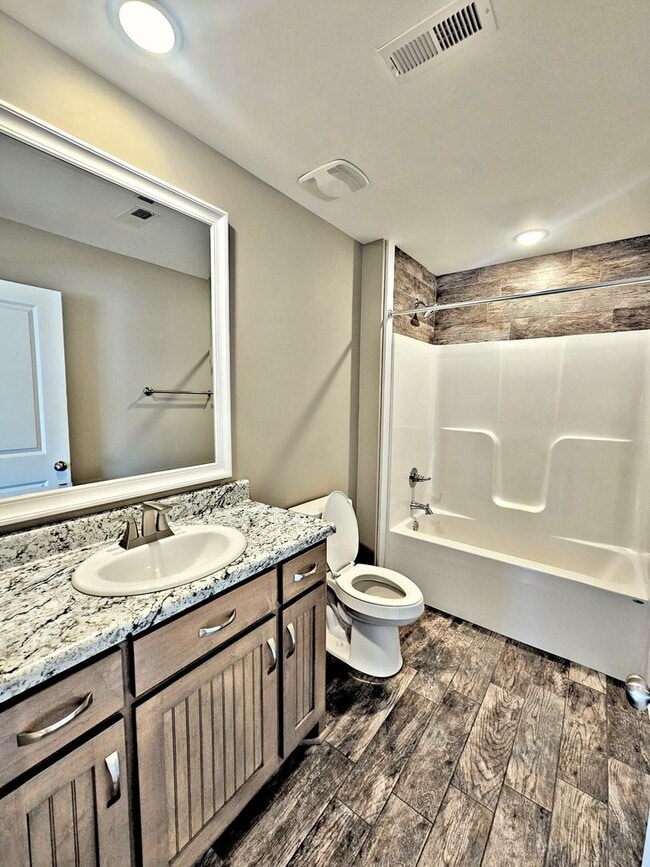 Building Photo - 717 Iron Wood Dr