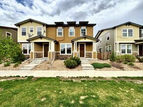 Building Photo - 1289 S Dallas Ct