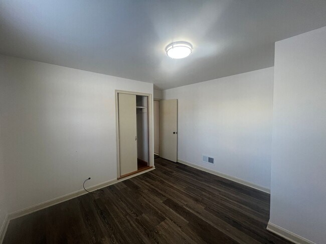 Building Photo - Click the “Apply Now” button or email wapmrentals@gmail.com for a prompt response.