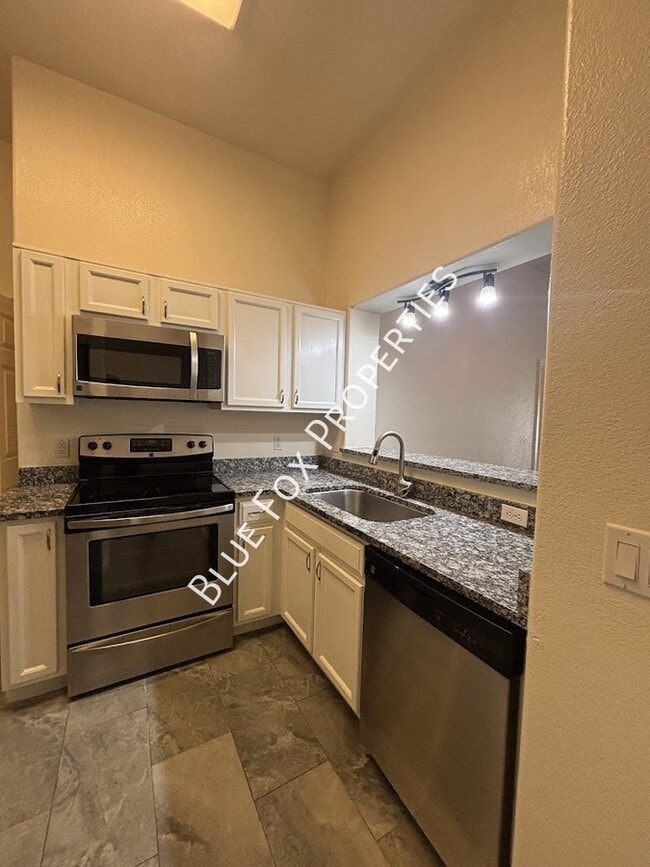 Building Photo - 13385 N Vistoso Bluff Pl