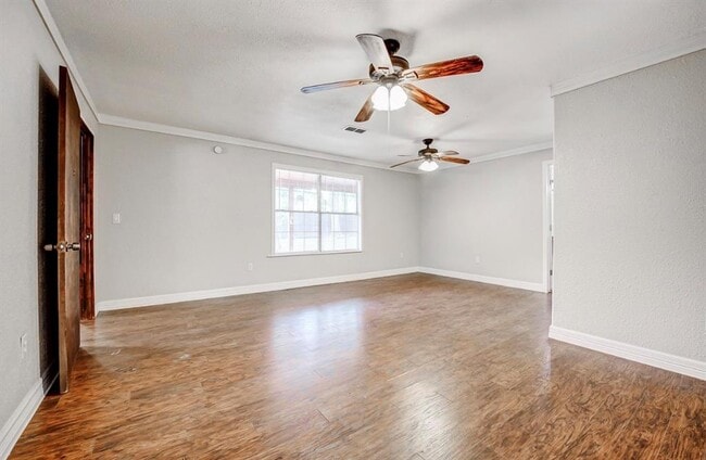 Building Photo - 11787 Stonehedge Dr