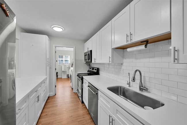 Building Photo - 5708 NW 24th St