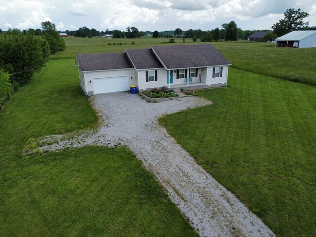 Building Photo - 9832 Smiths Grove- Scottsville Rd