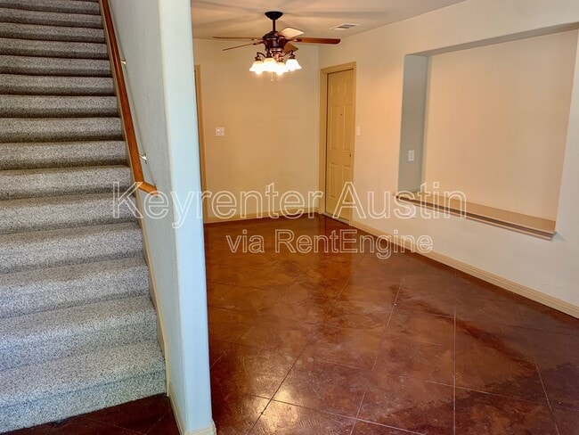 Building Photo - 1535 Parkfield Cir