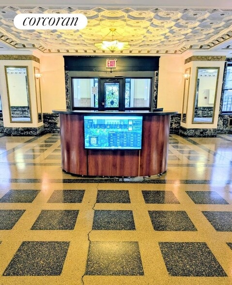 Building Photo - 811 Walton Ave