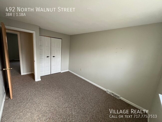 Building Photo - 492 N Walnut St