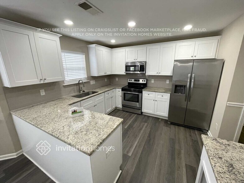 Building Photo - 11138 Anna Rose Rd