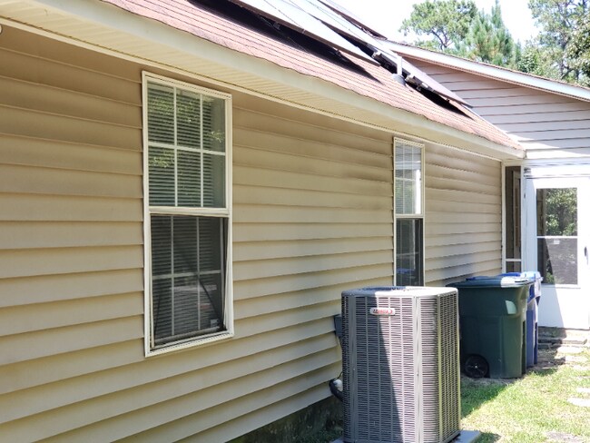 Building Photo - 239 Bradstone Rd