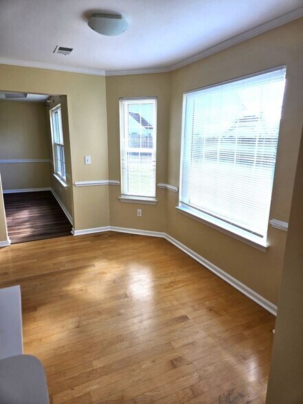 Building Photo - 3028 Vance Way