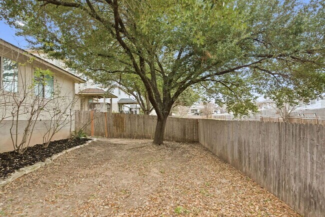 Building Photo - 1202 Sundrop Pl