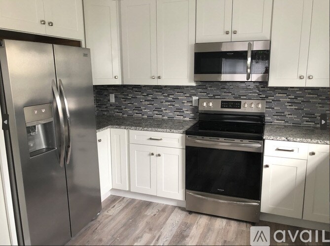 Building Photo - 60 Irving Way