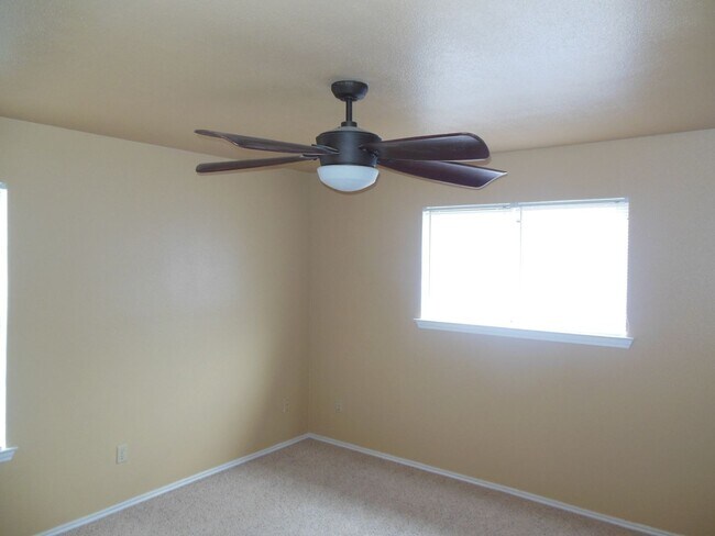 Building Photo - 4806 Greenlee Dr