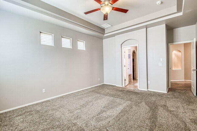 Building Photo - Beautiful Westside home with 3 bed-2 baths...